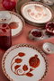 Hermia Juego de desayuno de porcelana de 14 piezas - Crema y Rojo